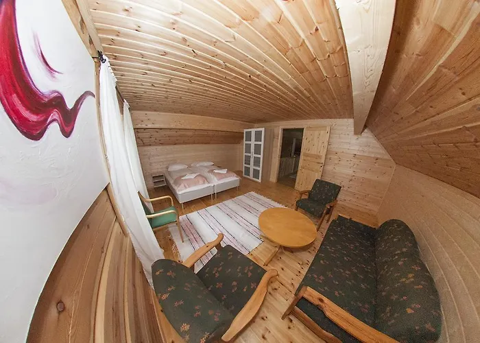 Viking - Mit Fablab - Solvik Lodger Kvalvik (Troms)